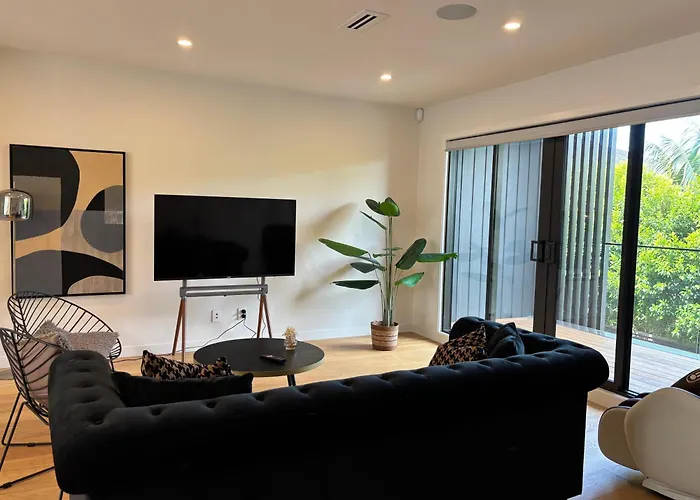 Epsom Tidy House Unit 5